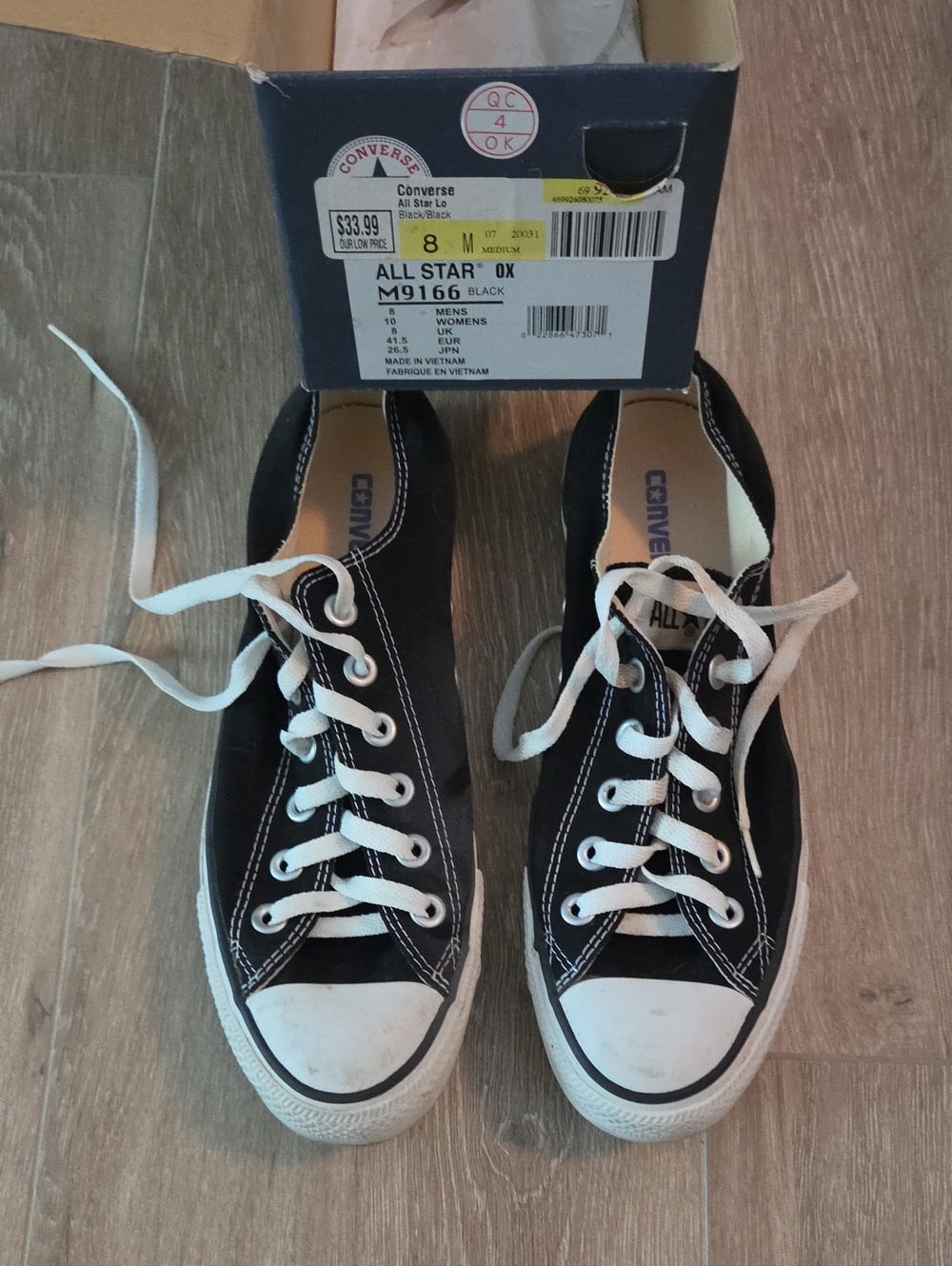 Converse Black and White Mens Low Top Sneakers